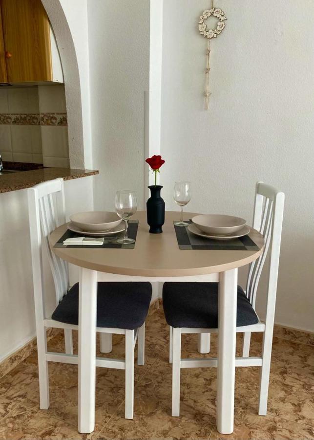 Appartamento De Vacaciones Torrevieja Esterno foto